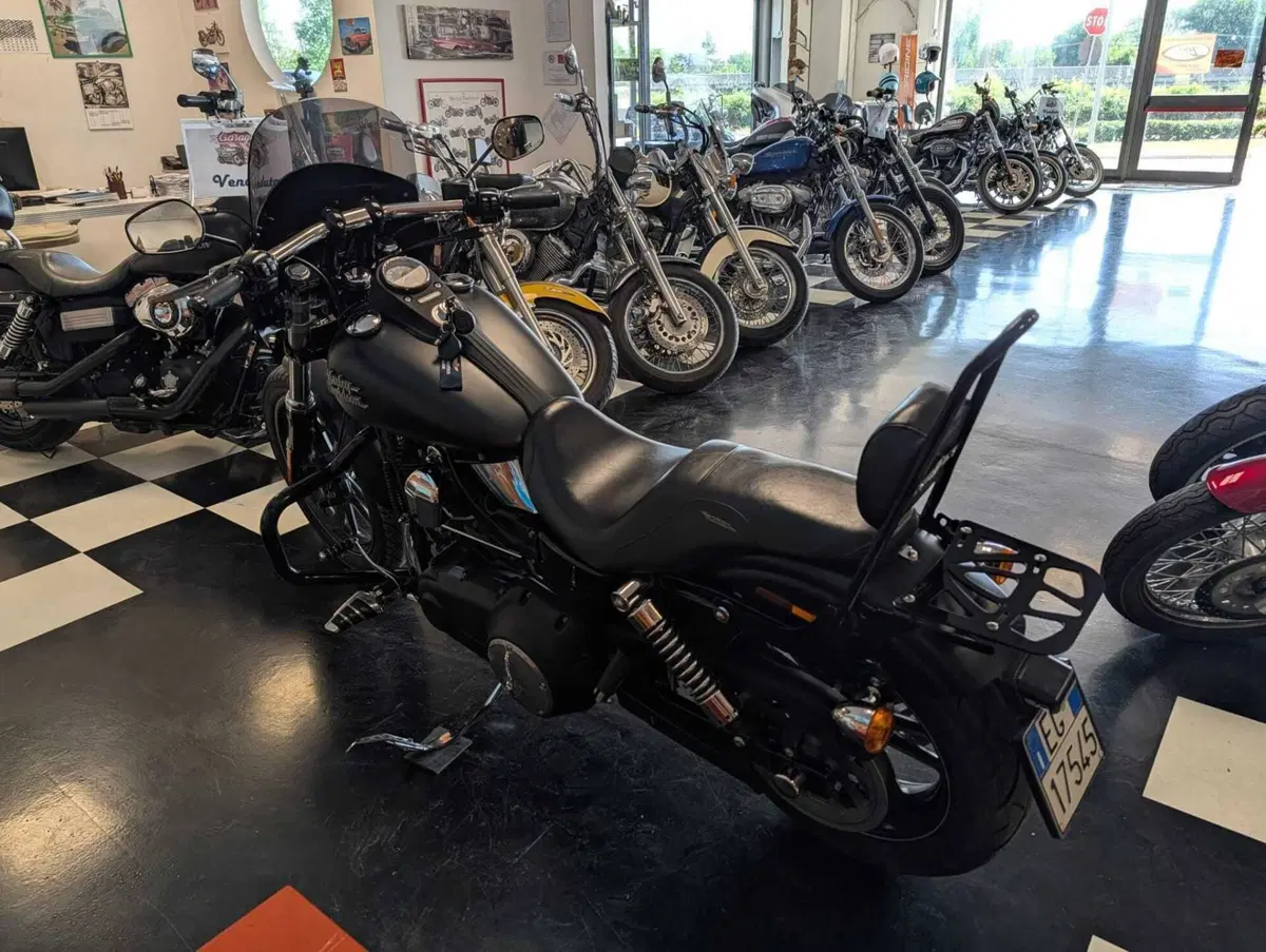 Harley-Davidson 1690 Street Bob Special (2015 - 16) - FXDB (8)