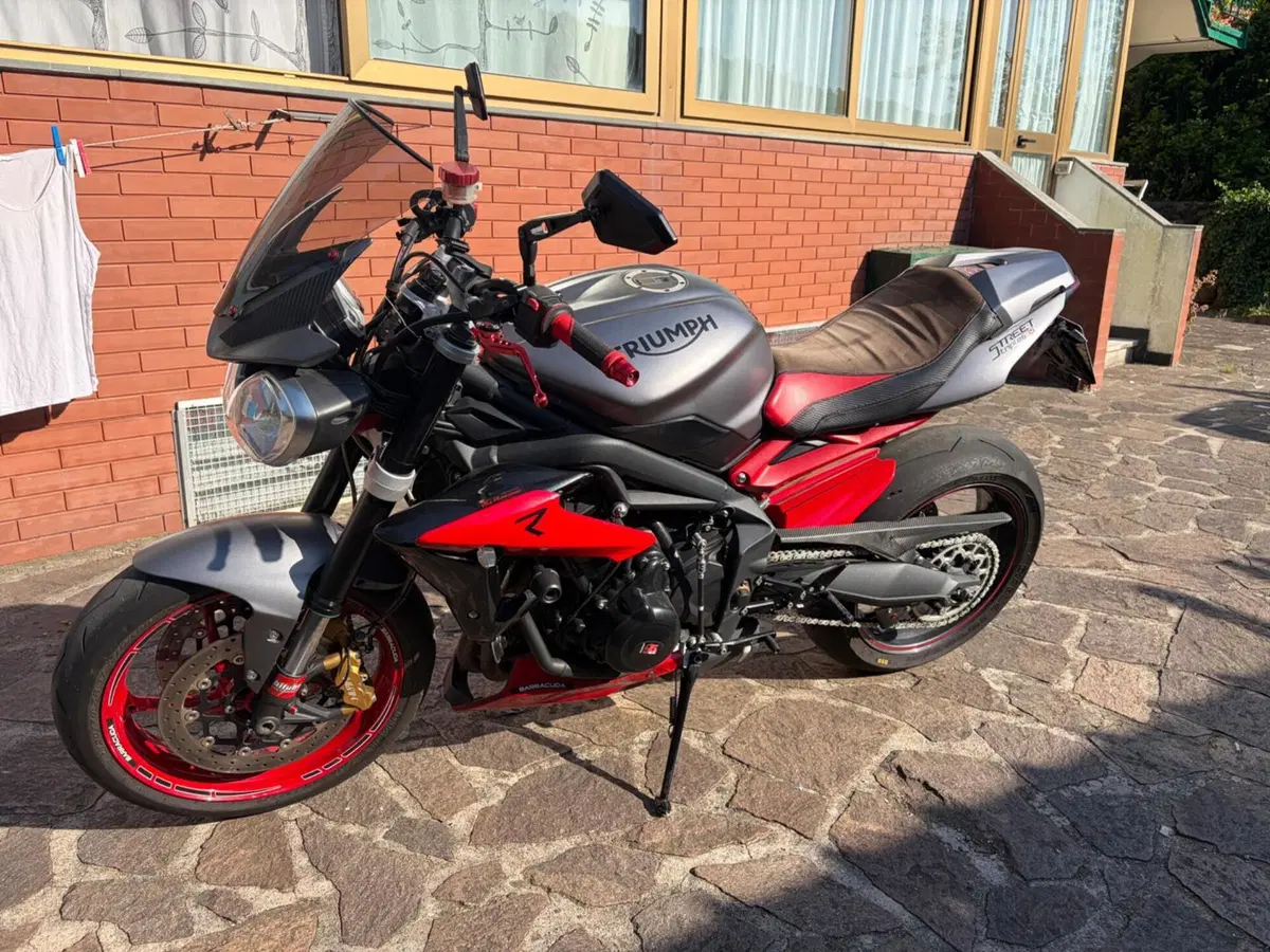 Triumph Street Triple R ABS (2013 - 17) (2)