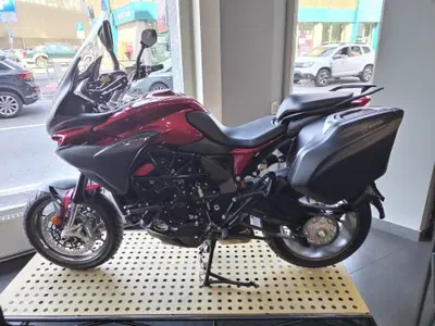 MV Agusta Turismo Veloce 800 Lusso SCS (2021 - 26) usata