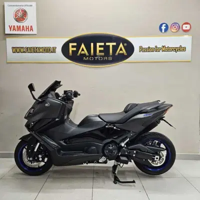Yamaha T-Max 560 (2022 - 24) usata