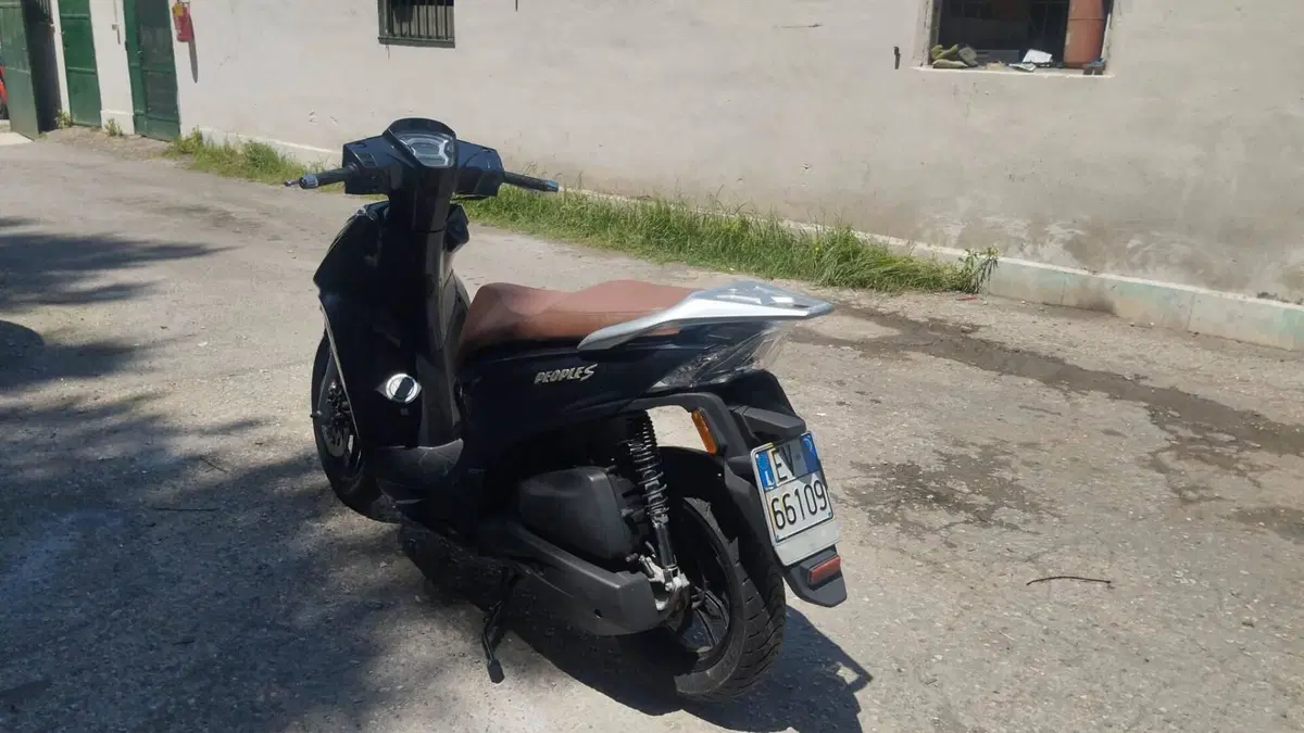 Kymco People 125i S (2020) (2)