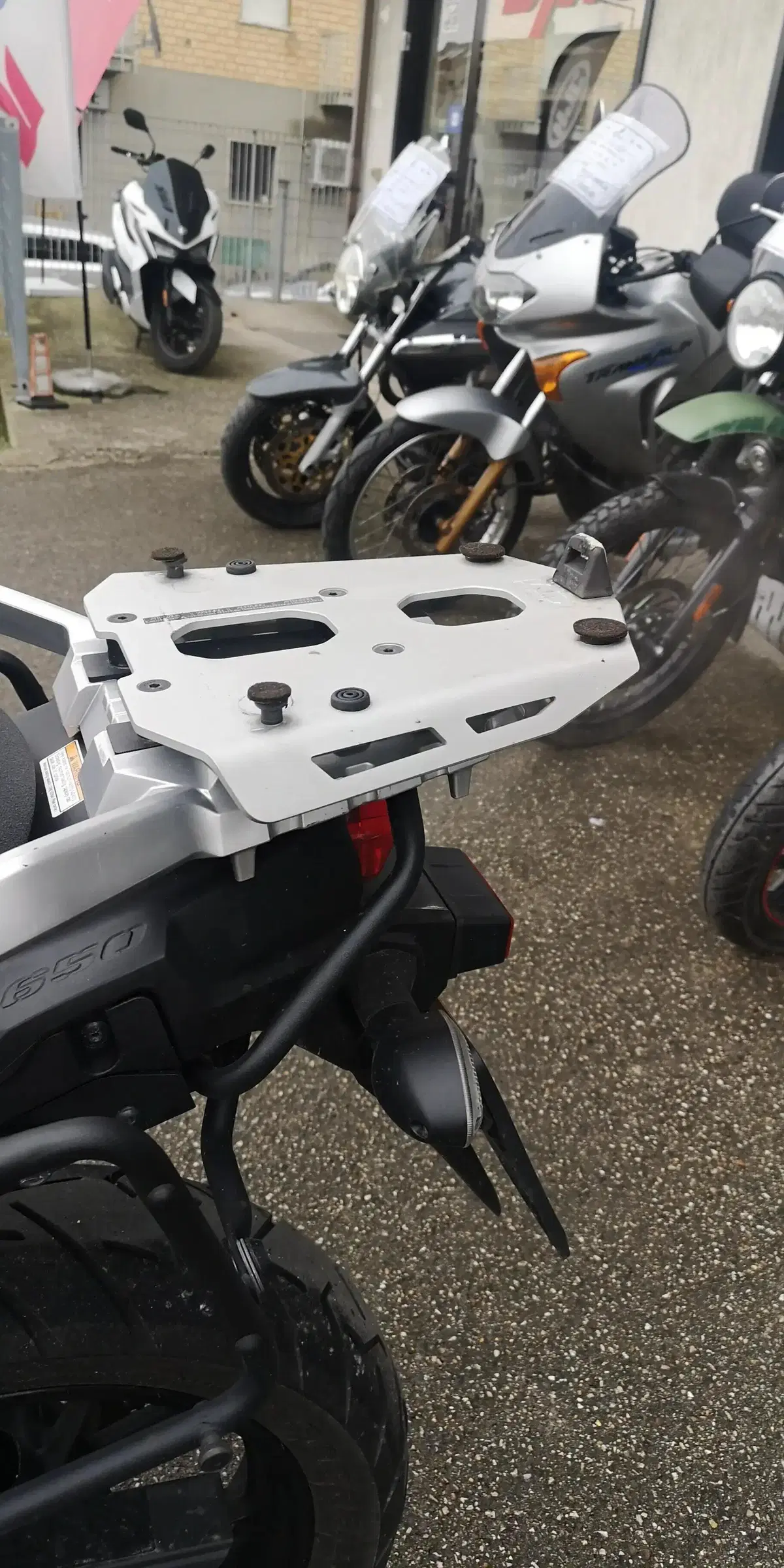 Suzuki V-Strom 650 ABS (2011 - 17) (9)