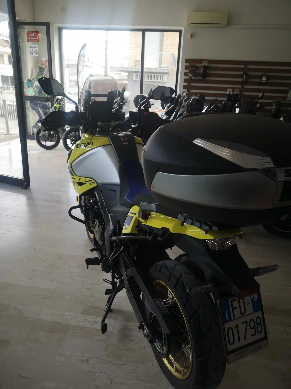 Suzuki V-Strom 1050DE (2023 - 24) (6)