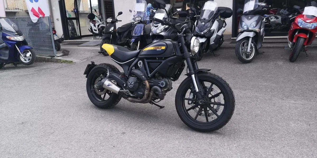 Ducati Scrambler 800 Full Throttle (2015 - 16) (4)