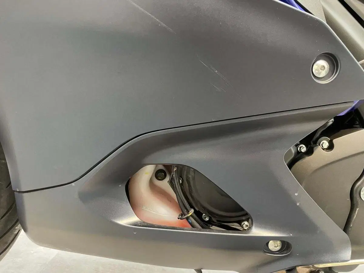 Yamaha YZF R125 (2023 - 26) (9)