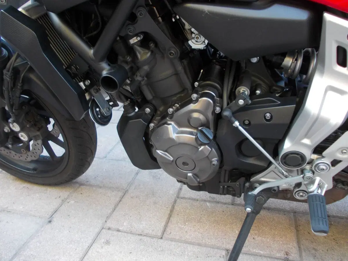 Yamaha MT-07 ABS (2014 - 16) (8)