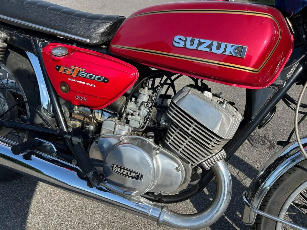Suzuki GT 500 (3)