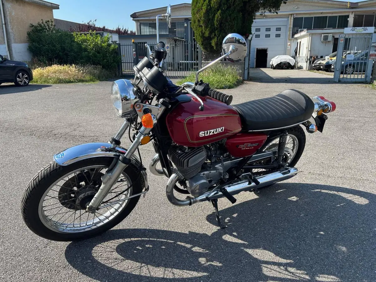 Suzuki GT 500 (4)