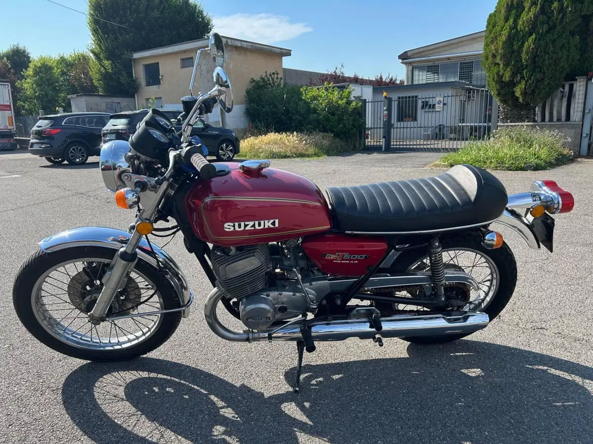 Suzuki GT 500 (5)