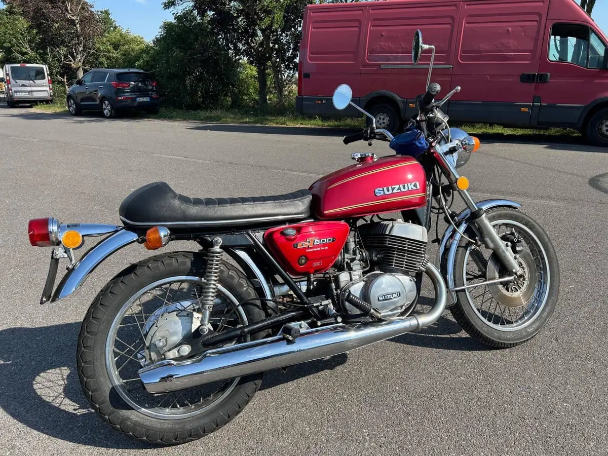 Suzuki GT 500 (8)