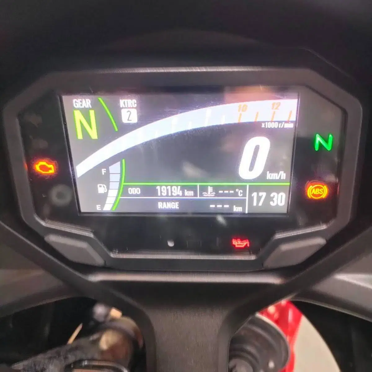 Kawasaki Ninja 650 40th Anniversary Edition (2024) (4)