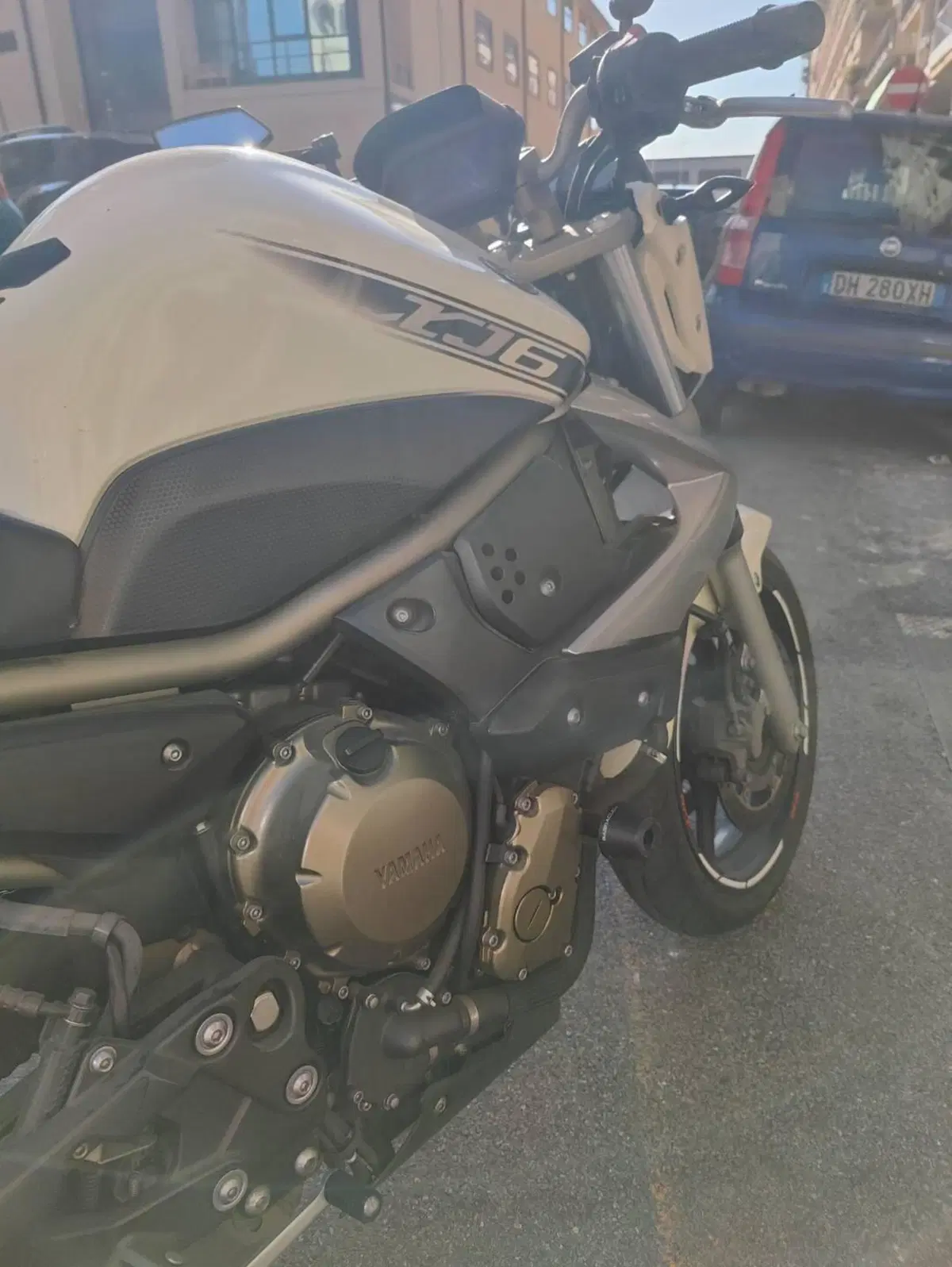 Yamaha XJ6 (2008 - 15) (7)