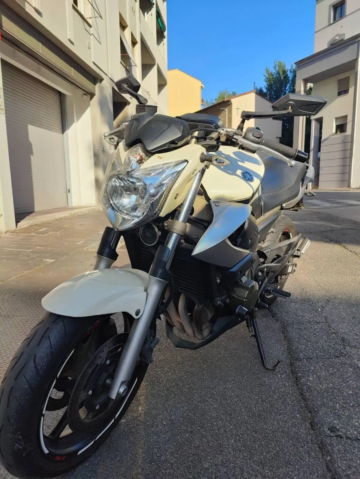 Yamaha XJ6 (2008 - 15) (3)