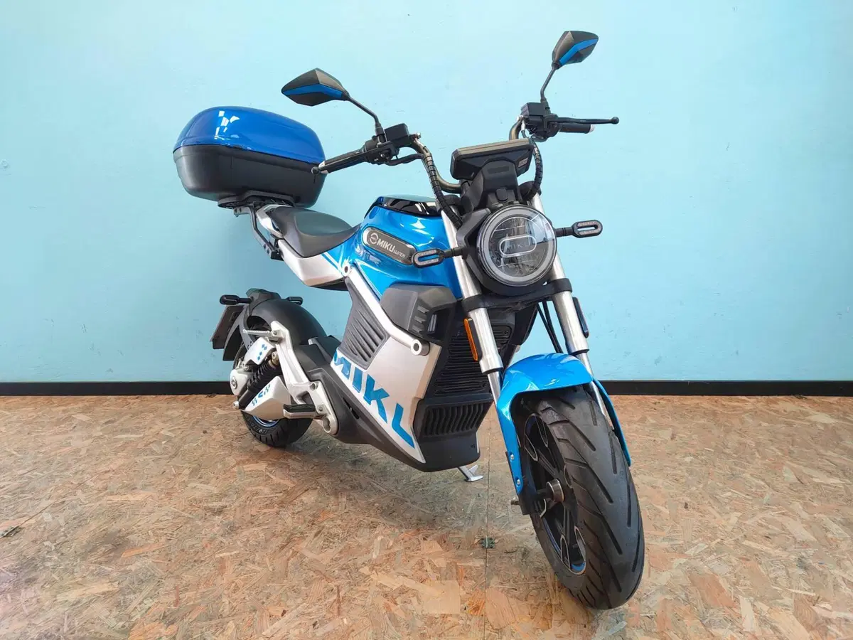 Sunra Italia Miku Super L3e (2021 - 24) (2)