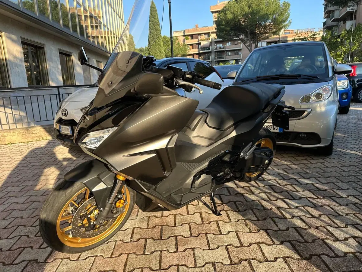 Honda Forza 750 DCT Special Edition (2024) (3)