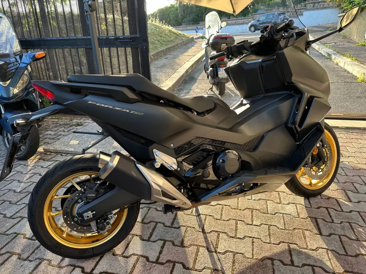Honda Forza 750 DCT Special Edition (2024) (6)