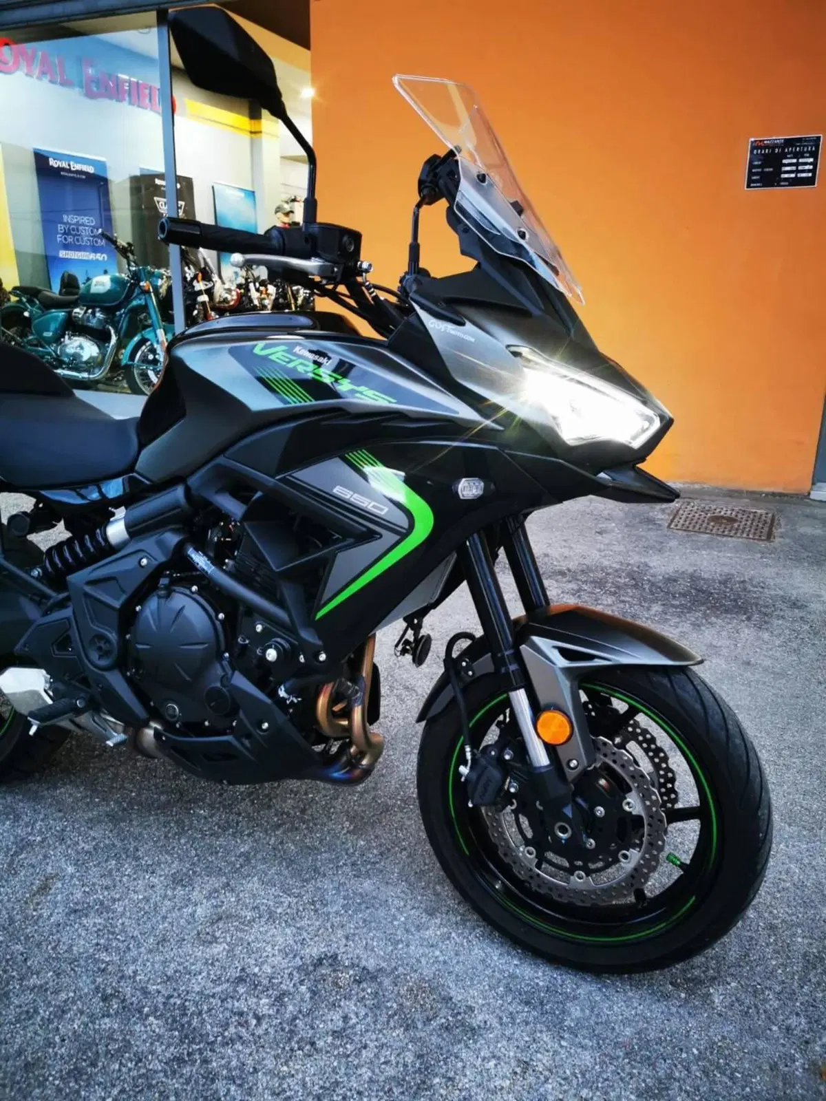 Kawasaki Versys 650 (2025 - 26) (2)