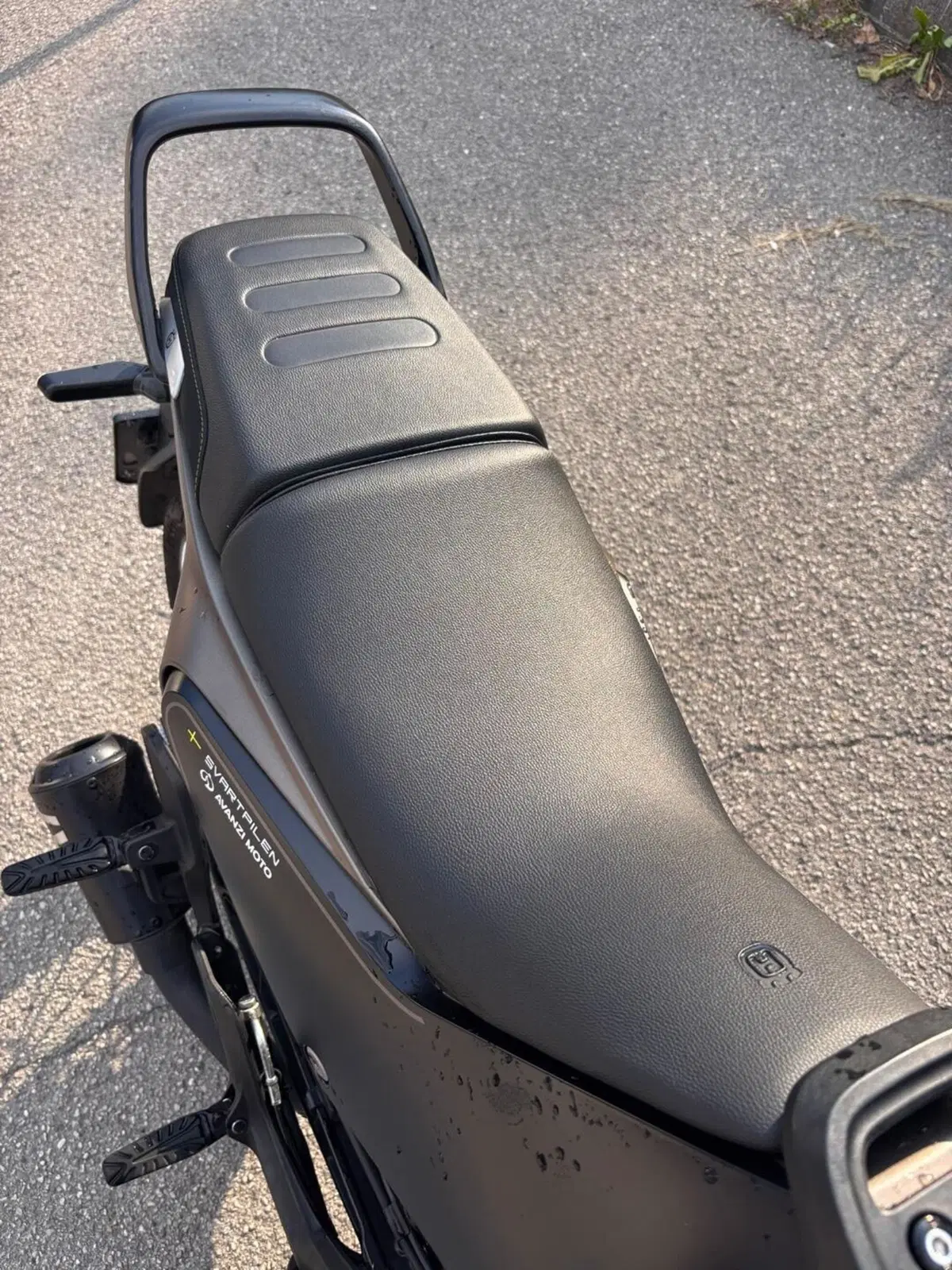 Husqvarna Svartpilen 401 (2021 - 23) (9)
