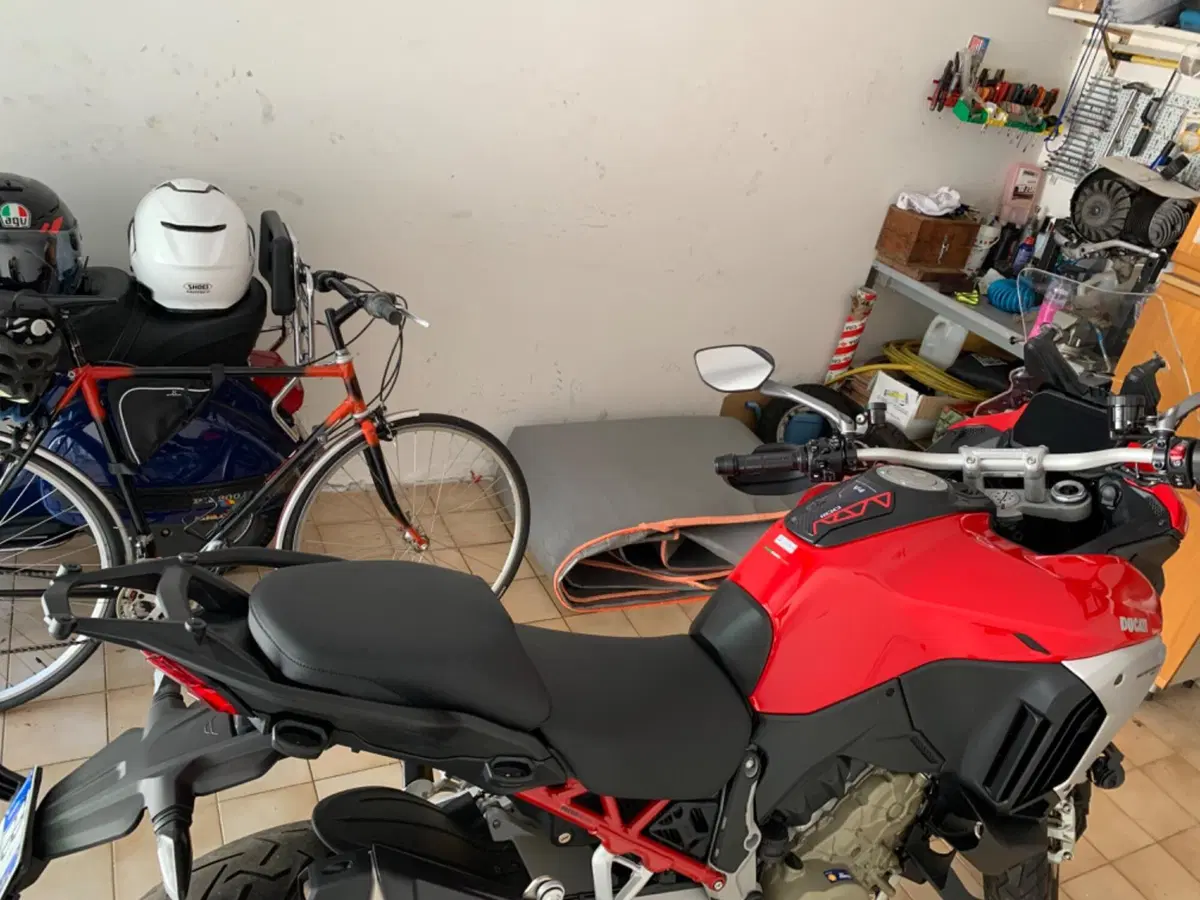 Ducati Multistrada V4 S (2021 - 24) (2)