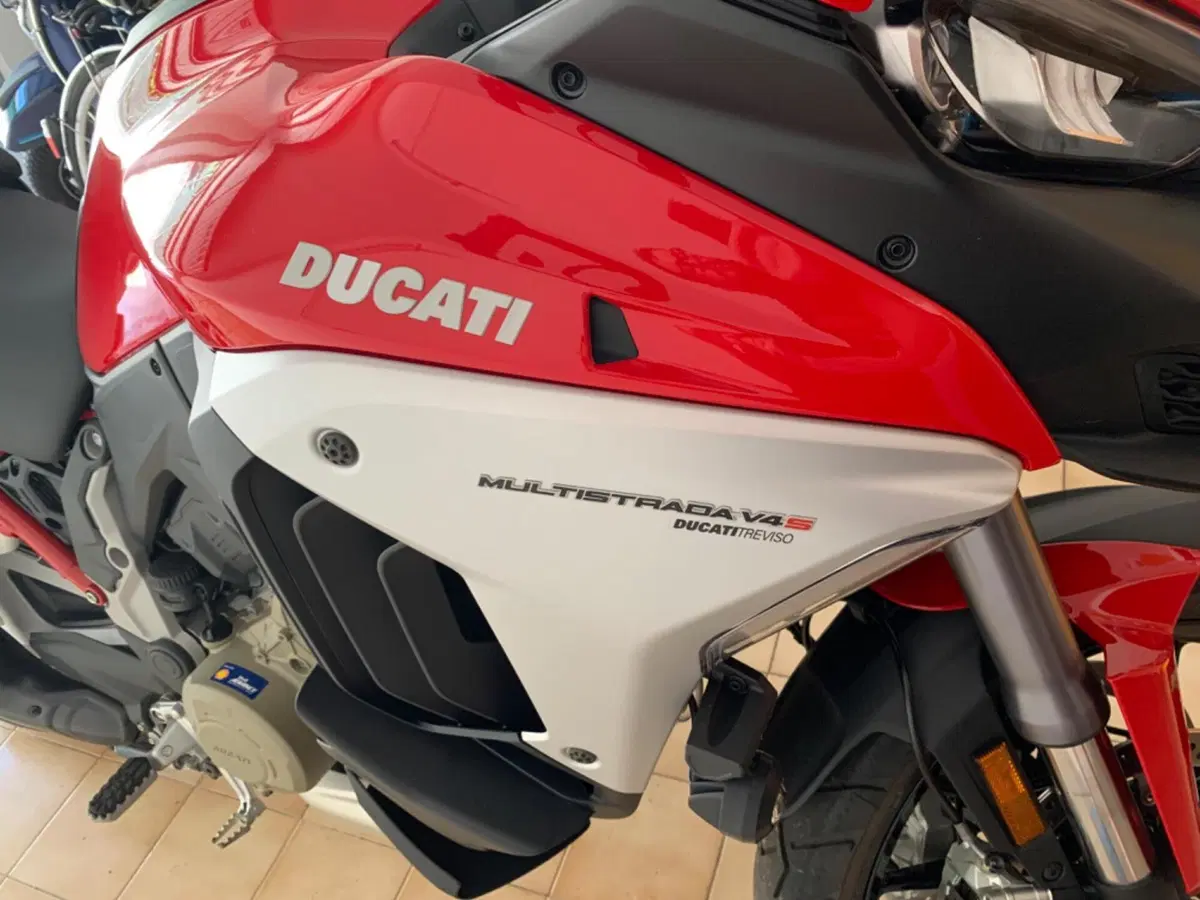 Ducati Multistrada V4 S (2021 - 24) (5)