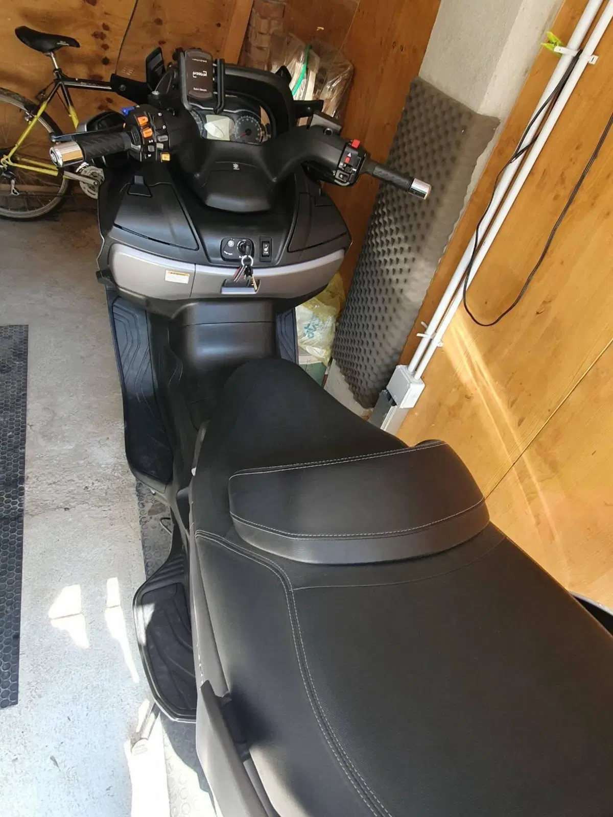Suzuki Burgman AN 650 Executive (2017 - 20) (2)