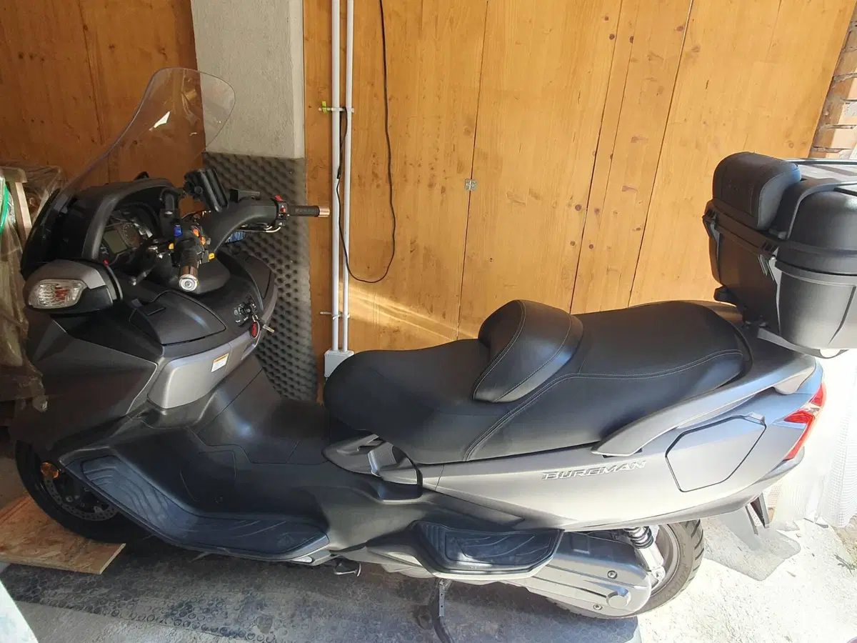 Suzuki Burgman AN 650 Executive (2017 - 20) (4)