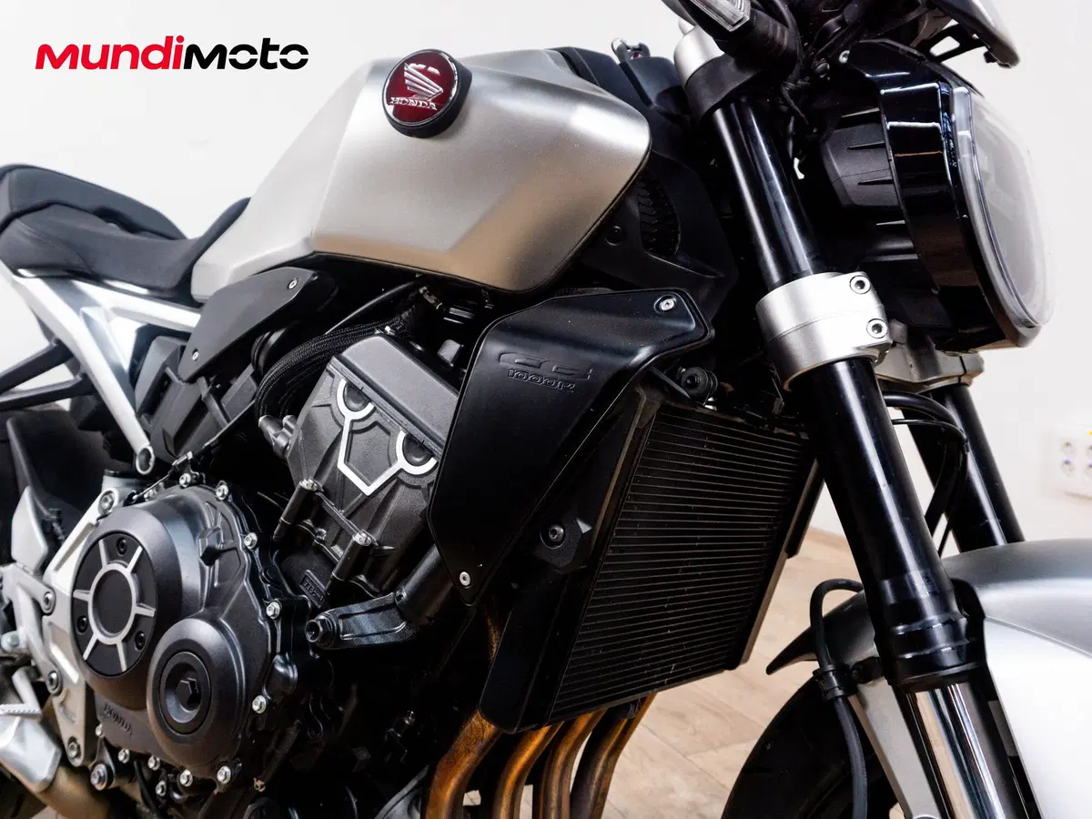 Honda CB 1000 R (2008 - 10) (5)