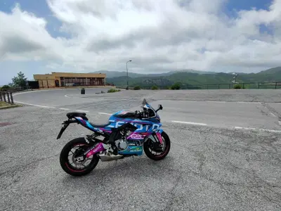 CFMOTO 675SR-R (2025 - 26) usata