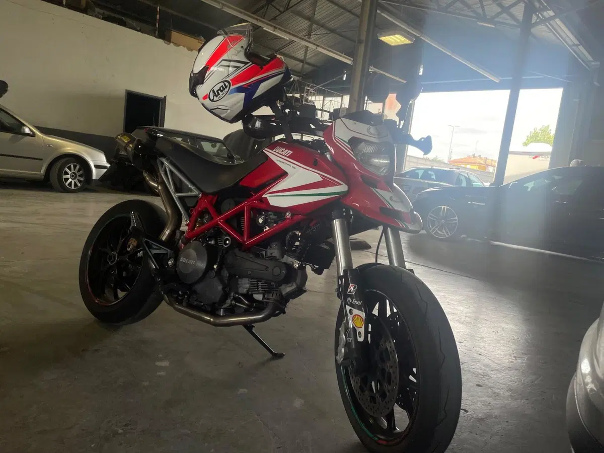 Ducati Hypermotard 796 (2012)