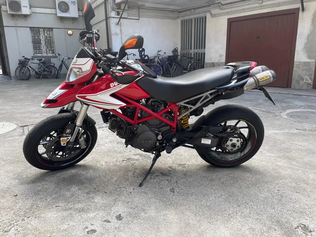 Ducati Hypermotard 796 (2012) (3)