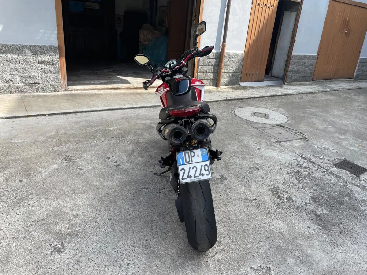 Ducati Hypermotard 796 (2012) (5)