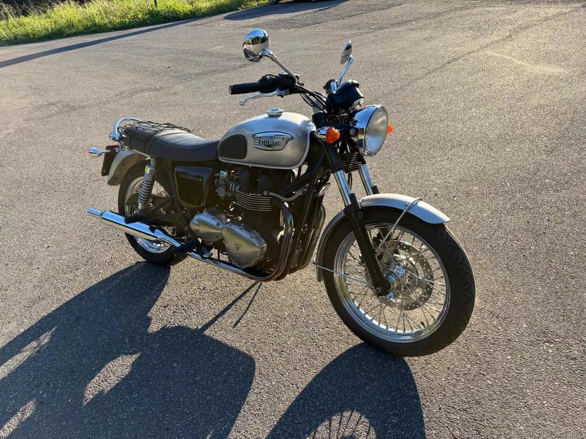 Triumph Bonneville (2007 - 16)
