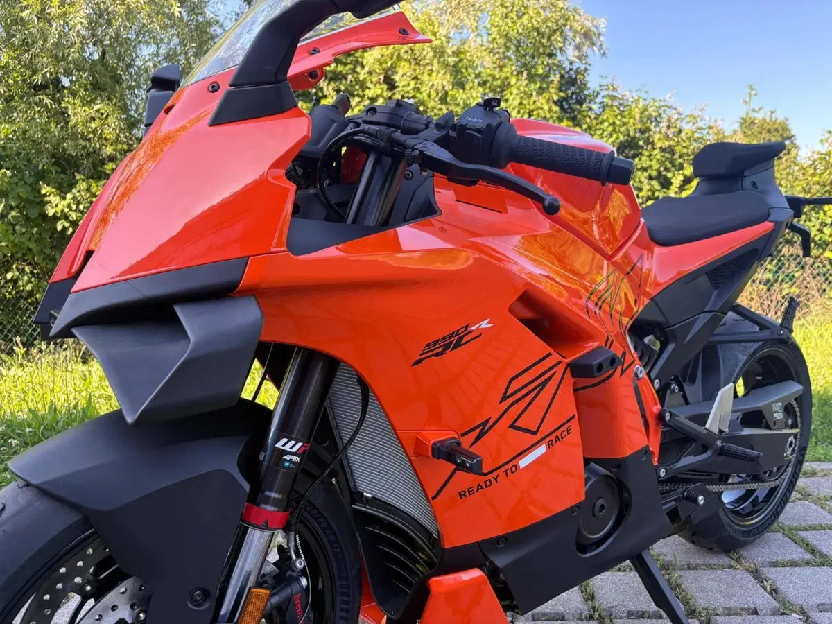KTM 990 RC R (2026) (7)