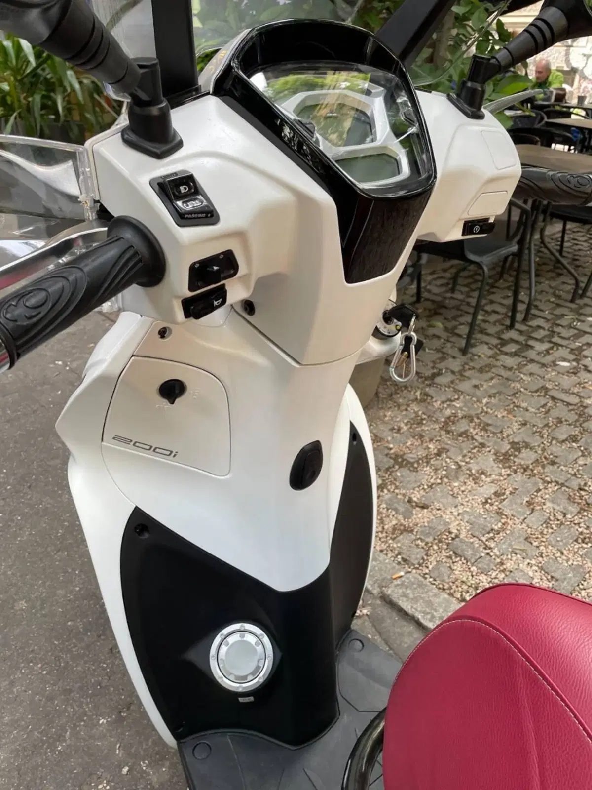 Kymco People 200i S (2021 - 26) (4)