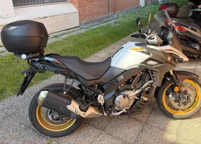Suzuki V-Strom 650XT (2021 - 25) usata