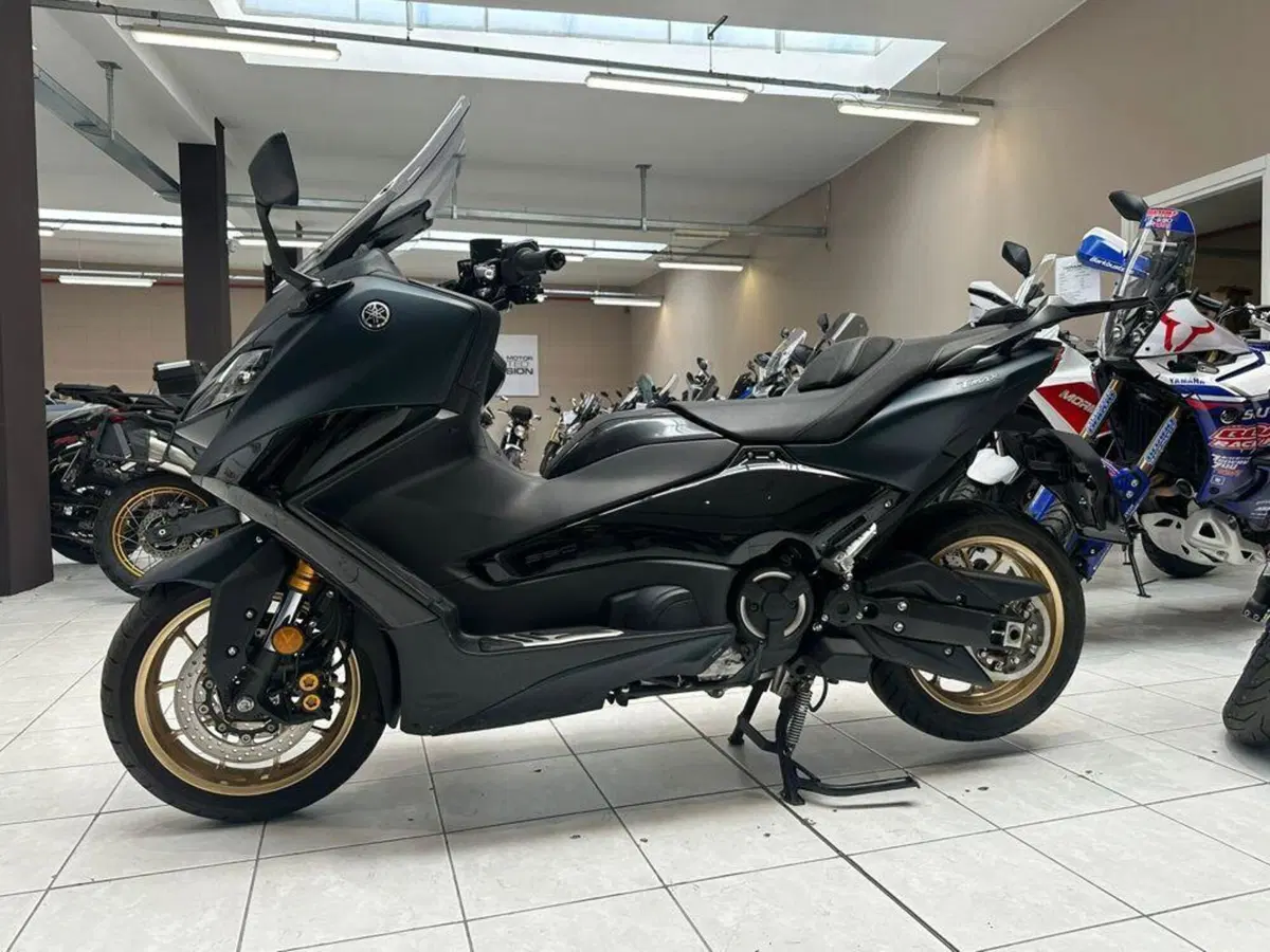 Yamaha T-Max 560 Tech Max (2022 - 24) (3)