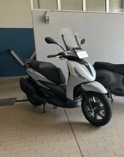 Piaggio Beverly 400 S (2025 - 26) usata