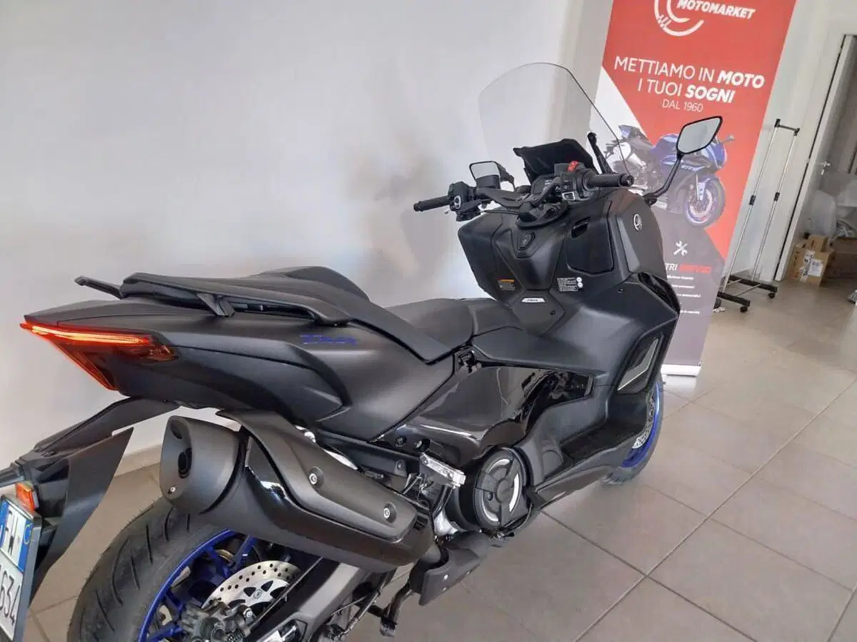 Yamaha T-Max 560 (2025 - 26) (2)