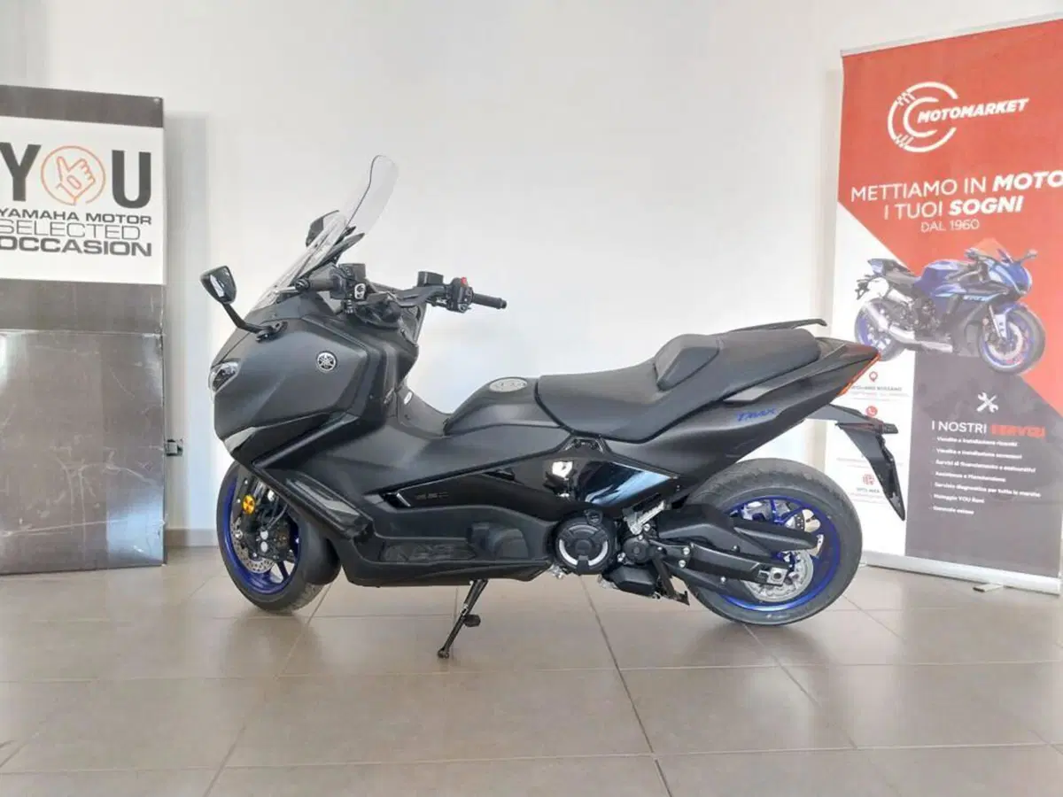 Yamaha T-Max 560 (2025 - 26) (3)
