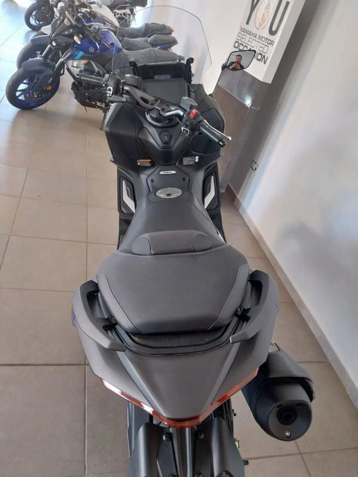 Yamaha T-Max 560 (2025 - 26) (4)