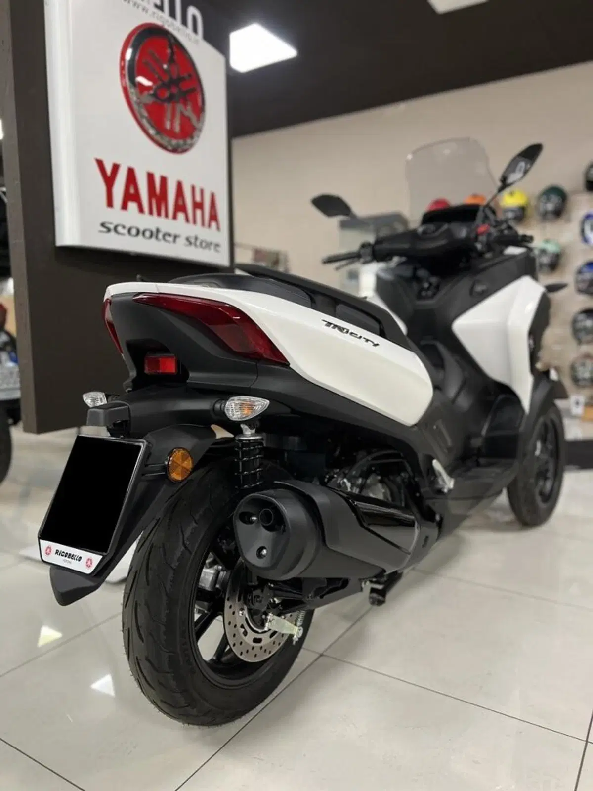 Yamaha Tricity 300 (2025 - 26) (2)