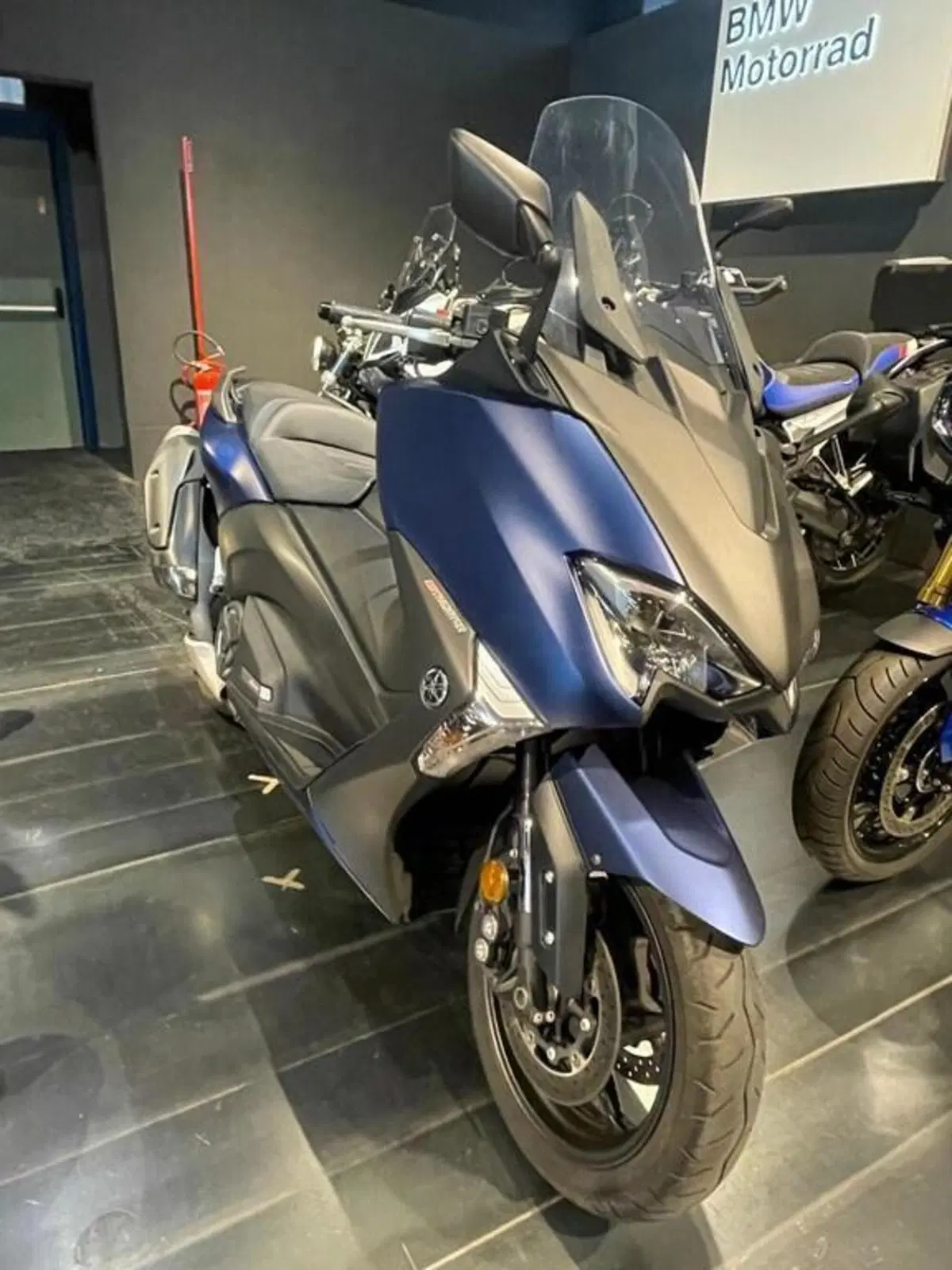Yamaha T-Max 530 SX (2017 - 19) (12)