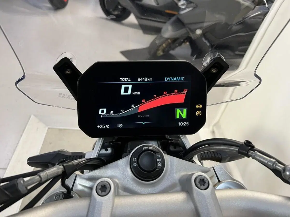 Bmw R 1250 R (2021 - 25) (8)