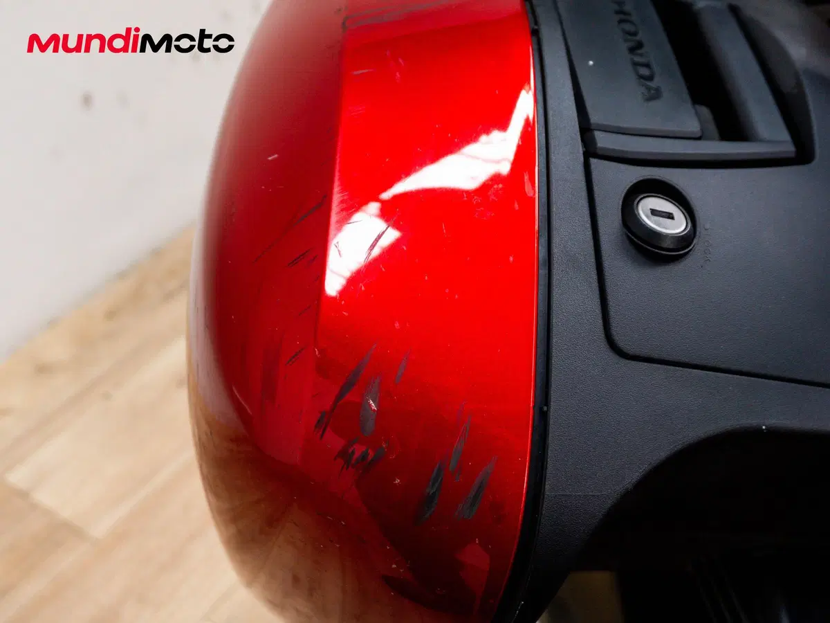 Honda VFR 800 (2002 - 05) (15)