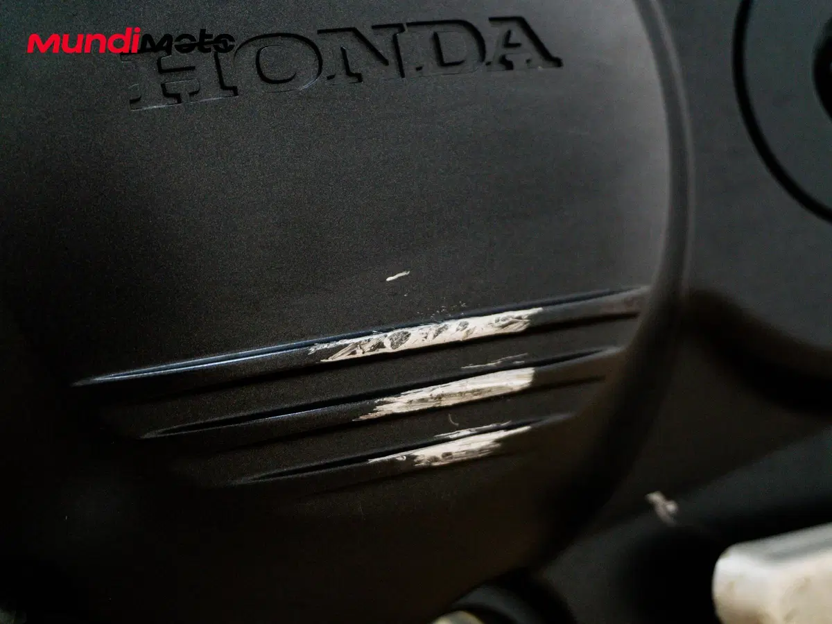 Honda VFR 800 (2002 - 05) (17)