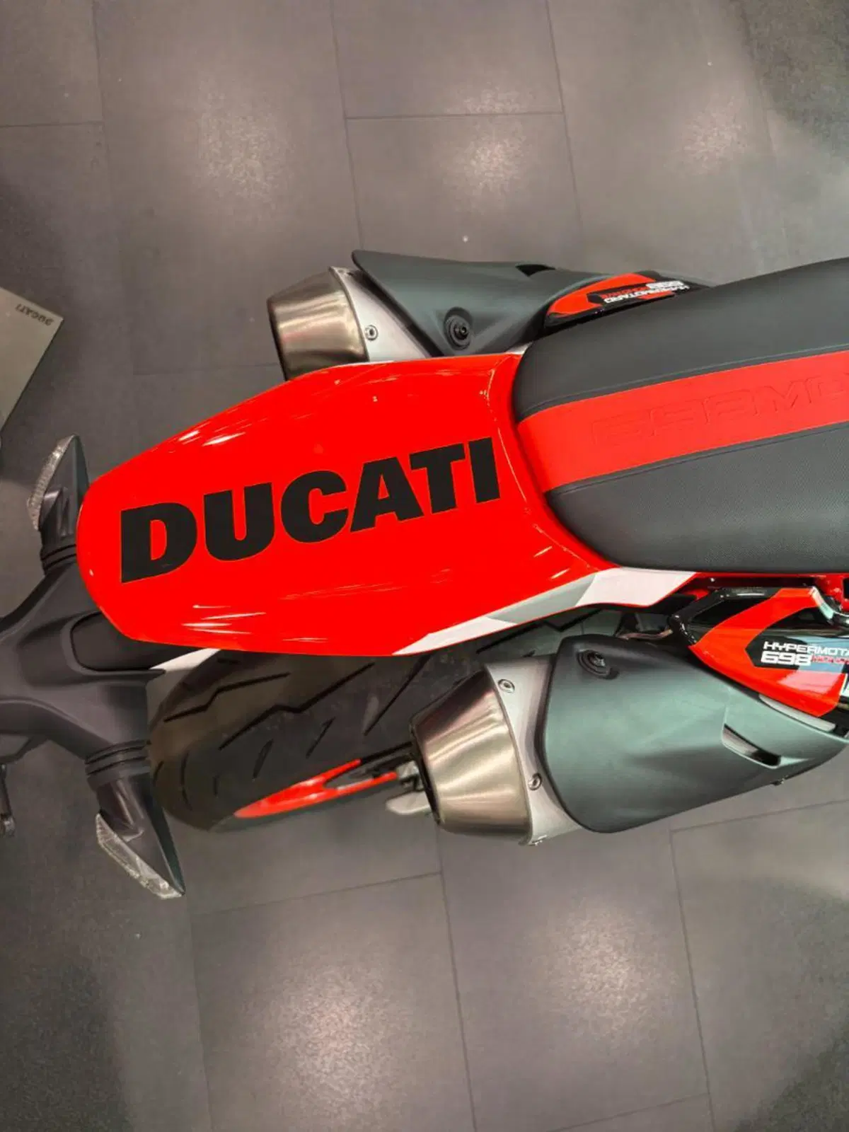 Ducati Hypermotard 698 Mono RVE (2024 - 26) (7)