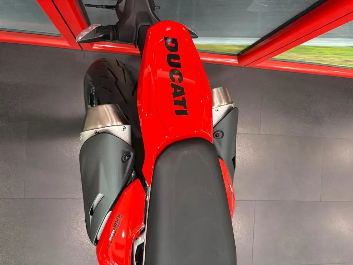 Ducati Hypermotard 698 Mono (2024 - 26) (7)