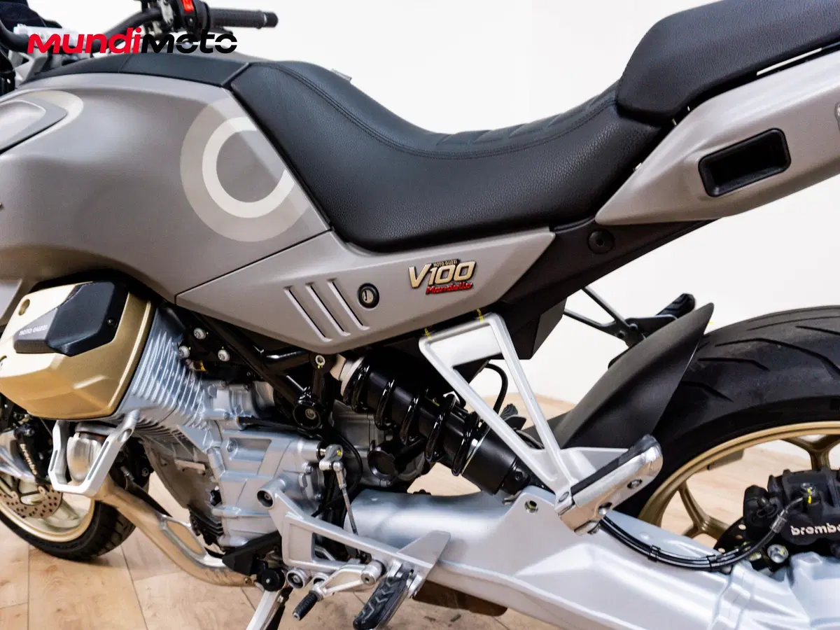 Moto Guzzi V100 Mandello Aviazione Navale (2023 - 24) (10)