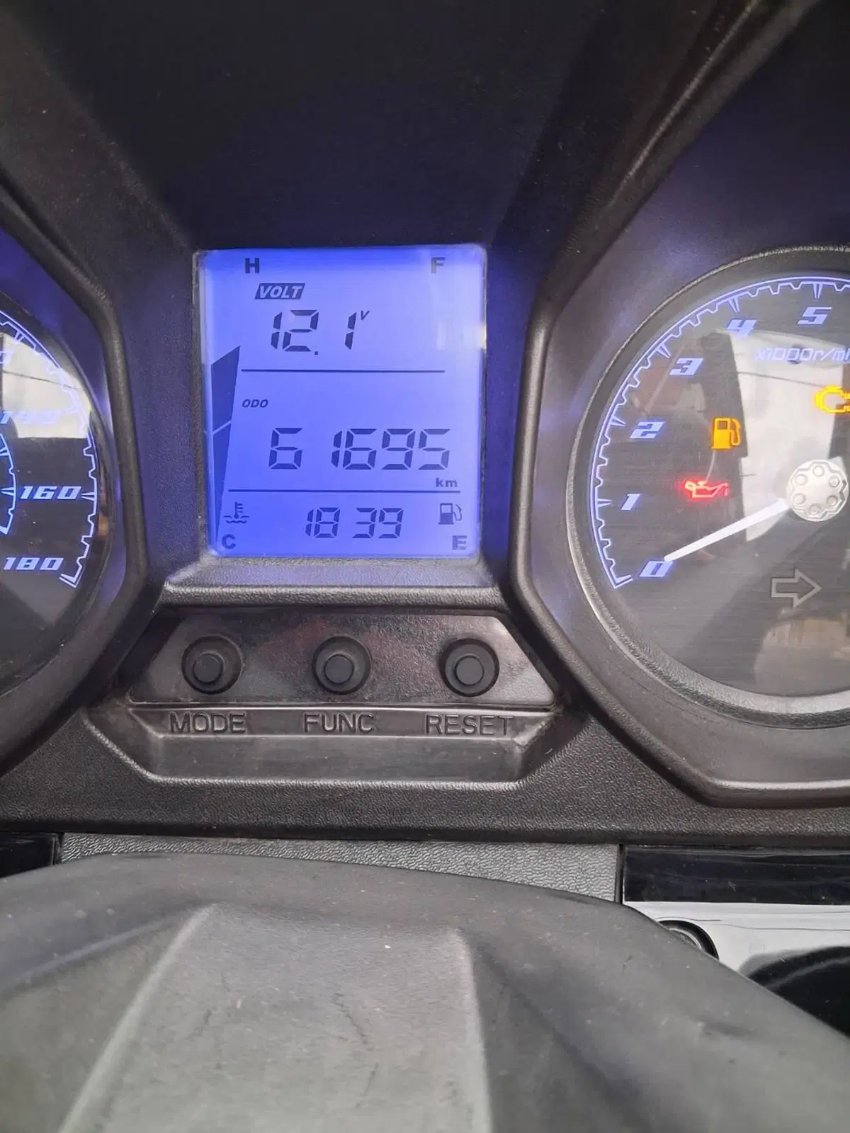 Kymco Downtown 350i ABS (2016 - 20) (6)