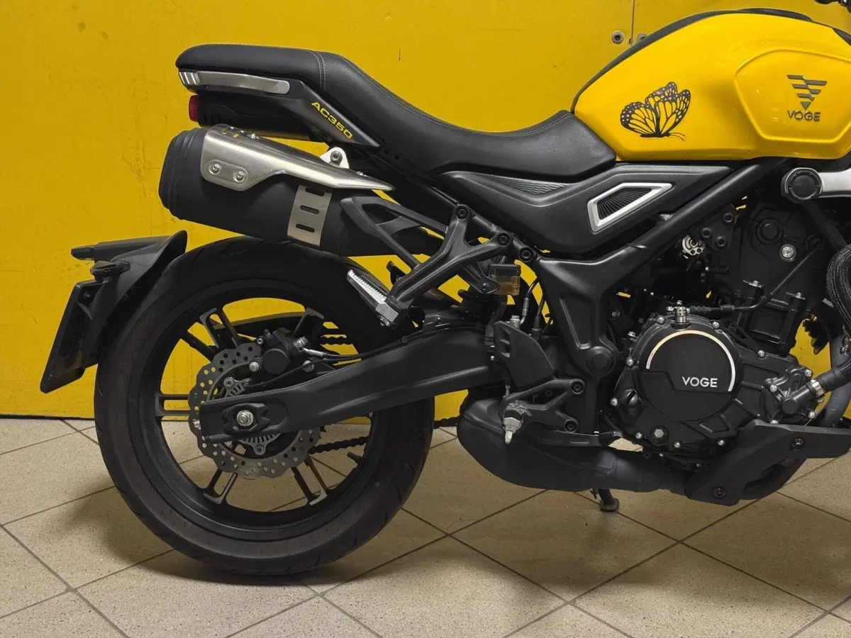 Voge Trofeo 350AC (2022 - 26) (4)